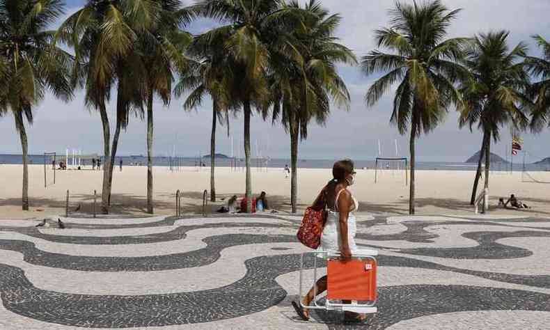 Paes chegou a batizar o dia 2 de setembro como o Dia do Reencontro, quando as restries cairiam para diversas atividades, o que acabou no ocorrendo(foto: Fernando Frazo/Agncia Brasil)