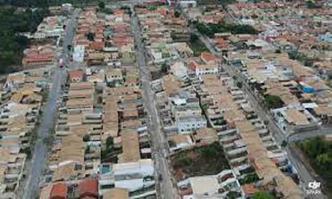 Ladres cercaram o policial na principal avenida do Bairro Floresta Encantada em Esmeraldas