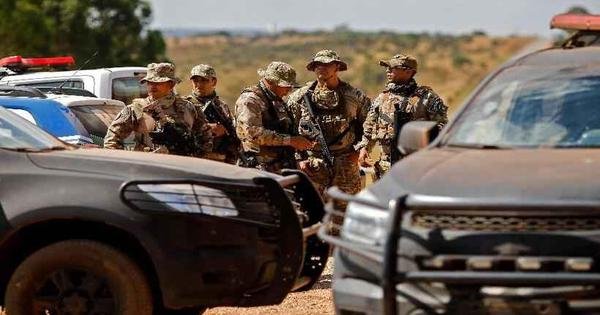 Lázaro foi morto com 38 tiros após 'descarregar pistola' em policiais - Vimarsana News