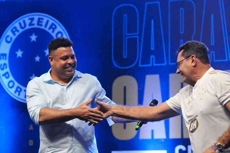 A parceria entre Ronaldo e Pedro Loureno, lderes do futebol do Cruzeiro, tem rendido bons frutos para o clube