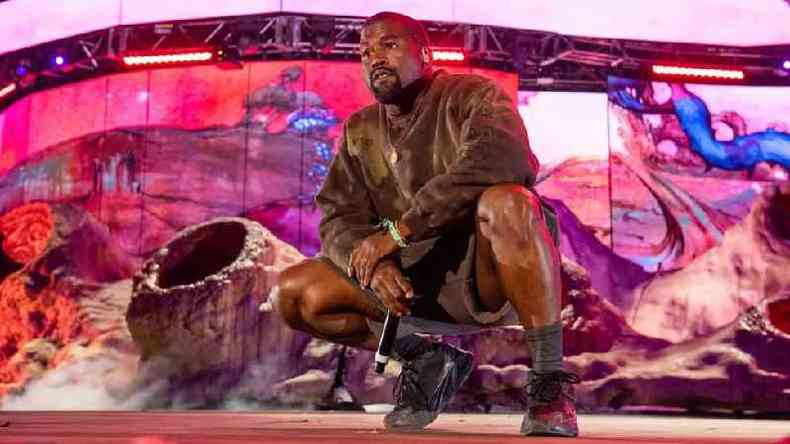 Kanye West, 43 anos, apareceu nas cdulas como candidato do Birthday Party: 'Porque quando ganharmos, ser uma festa de aniversrio de todos'(foto: Getty Images)
