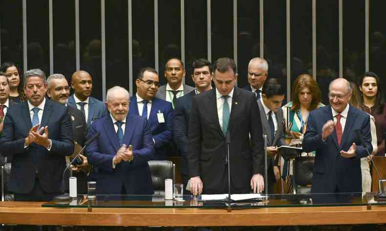 Lula no Congresso Nacional ao lado de Arthur Lira e Rodrigo Pacheco