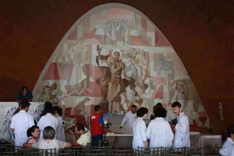 Restauro da Igreja São Francisco foi adiado a pedido da Arquidiocese(foto: Edésio Ferreira/EM/DA Press)