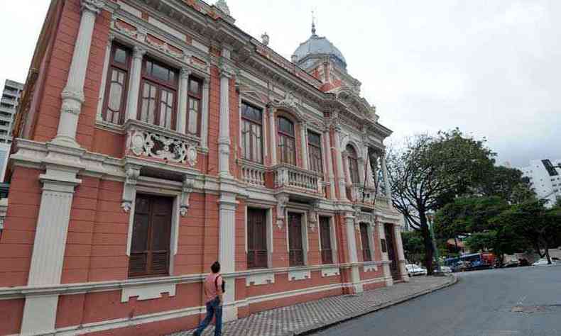 Palacete, construdo em 1915,  tombado pelo patrimnio histrico de Minas Gerais(foto: Beto Novaes/EM/DA Press)