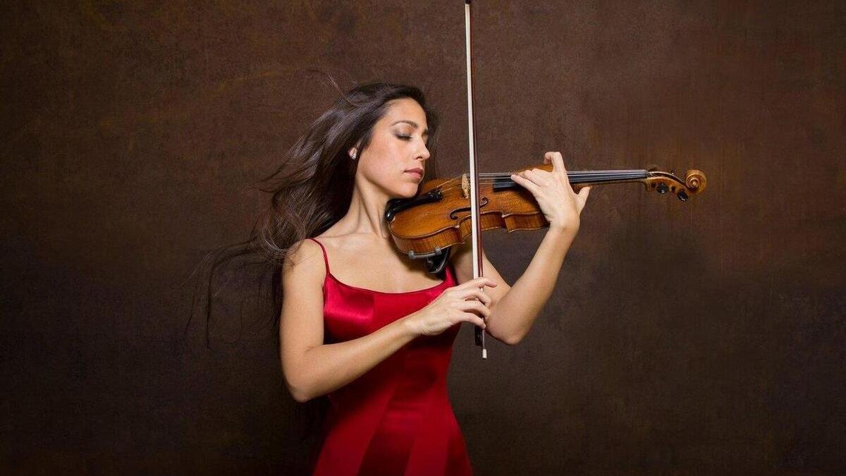 La violinista spagnola Leticia Moreno fa il suo debutto con l’orchestra – Cultura La violinista spagnola Leticia Moreno fa il suo debutto con l’orchestra – Cultura