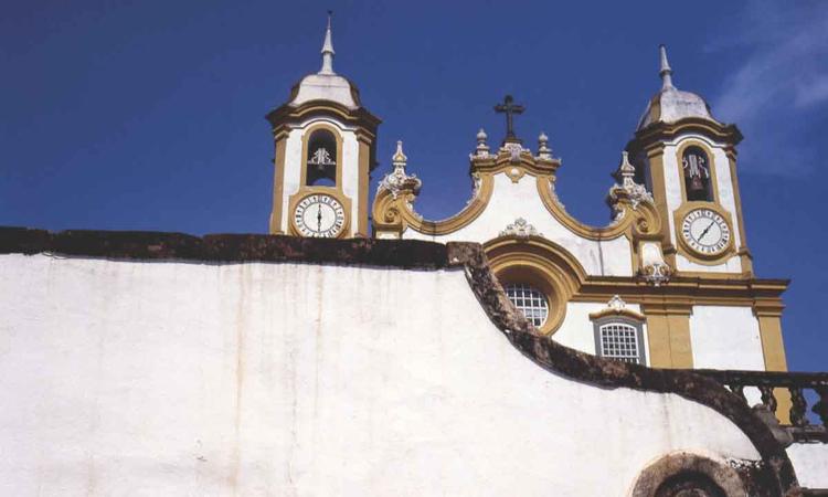 Detalhe de igreja barroca mineira fotografada por Ruy Czar
