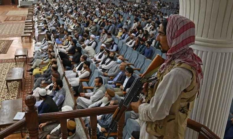 Proibição de aulas mistas nas universidades do Afeganistão foram anunciadas neste domingo (29/8)(foto: Aamir QURESHI/AFP) Proibição de aulas mistas nas universidades do Afeganistão foram anunciadas neste domingo (29/8)(foto: Aamir QURESHI/AFP)