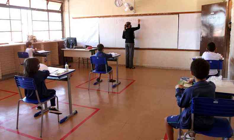 Rede estadual de ensino prepara volta s aulas com protocolos contra a COVID-19(foto: Jair Amaral/EM/D.A Press)