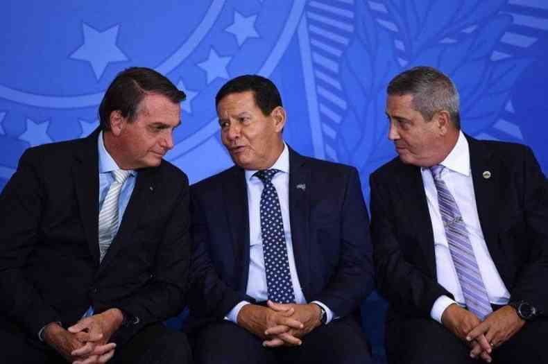 Bolsonaro, Mouro e ministros tero salrios reajustados em at 69%(foto: Evaristo S/AFP)