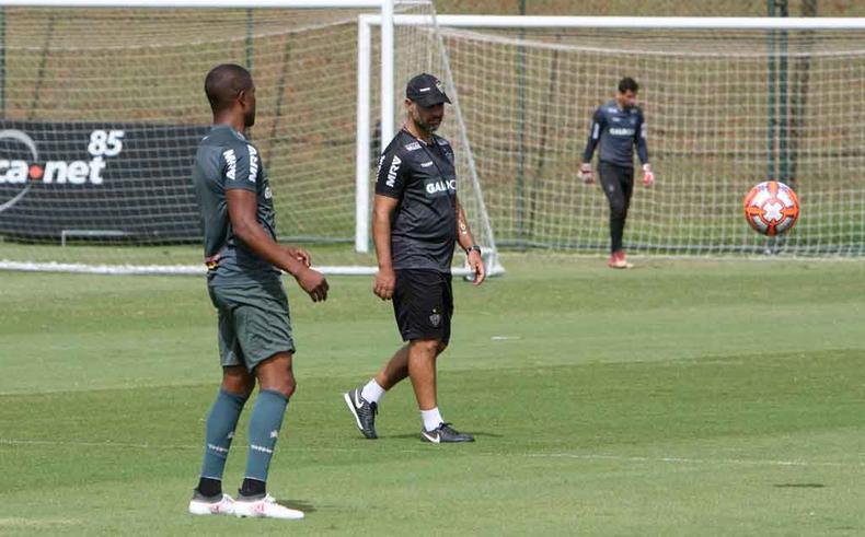 Preparador físico do Galo, Otávio Kalil diz que partidas contra Boa, Tombense e Cruzeiro ainda servirão para condicionamento dos jogadores(foto: Edésio Ferreira/EM/D.A Press) Preparador físico do Galo, Otávio Kalil diz que partidas contra Boa, Tombense e Cruzeiro ainda servirão para condicionamento dos jogadores(foto: Edésio Ferreira/EM/D.A Press)
