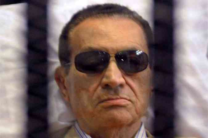 As informaes sobre a sade de Mubarak desde sua renncia, em fevereiro de 2011, foram muitas vezes parciais e contraditrias(foto: AFP PHOTO/STR )