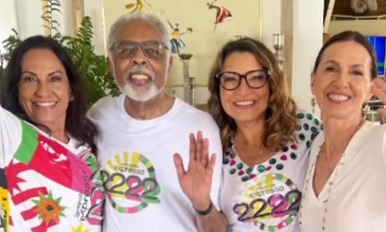 Janja foi recepcionada pelo cantor Gilberto Gil e a esposa, Flora