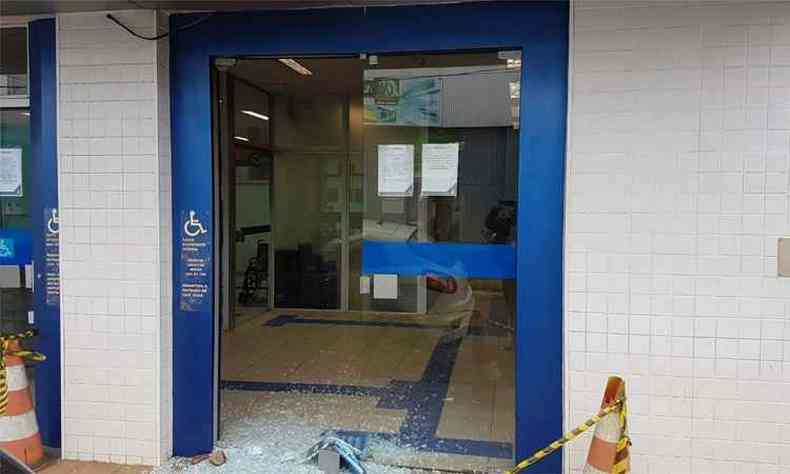 Agncia da Caixa Econmica Federal em Alfenas foi alvo de ataque (foto: Reproduo da internet/WhatsApp)
