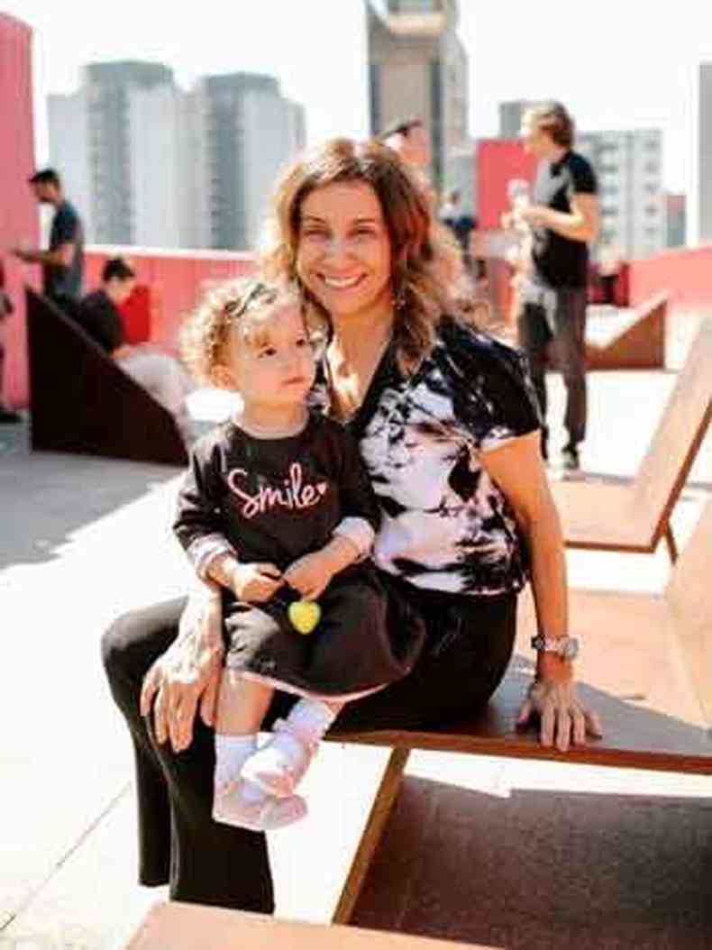 Terezinha Santos com a neta, Manuela(foto: Fotos: Brbara Dutra/Divulgao)