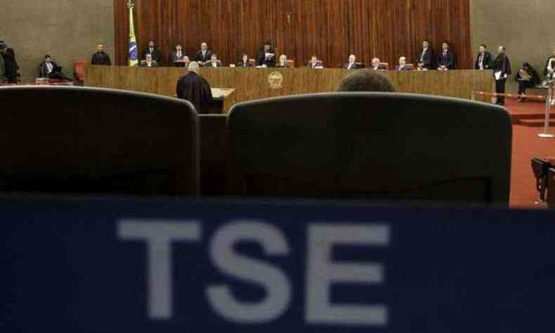 Plenrio do TSE: ao longo da campanha de 2018, o tribunal no conseguiu mostrar fora no combate  profuso de notcias falsas(foto: Fabio Rodrigues Pozzebom/Agencia Brasil - 31/8/18)
