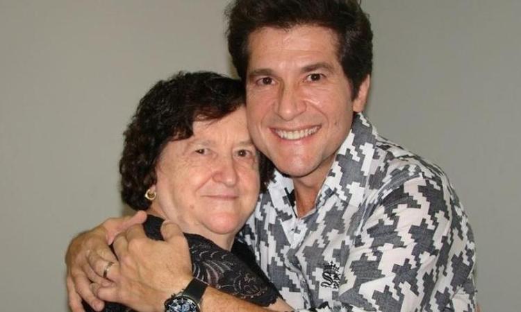Conhecida como Dona Maria, a me de Daniel era item de adorao do cantor