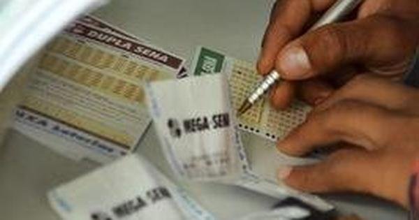 Duas apostas dividem prêmio de R$ 45 milhões da Mega-Sena - Estado de Minas