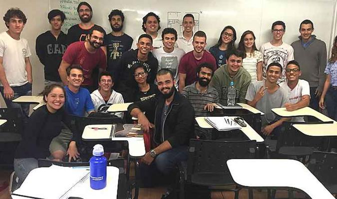 Curto-Circuito: maior número de aprovações em Minas no ITA, IME, AFA e EFOMM nos dois últimos anos.(foto: Divulgação) Curto-Circuito: maior número de aprovações em Minas no ITA, IME, AFA e EFOMM nos dois últimos anos.(foto: Divulgação)