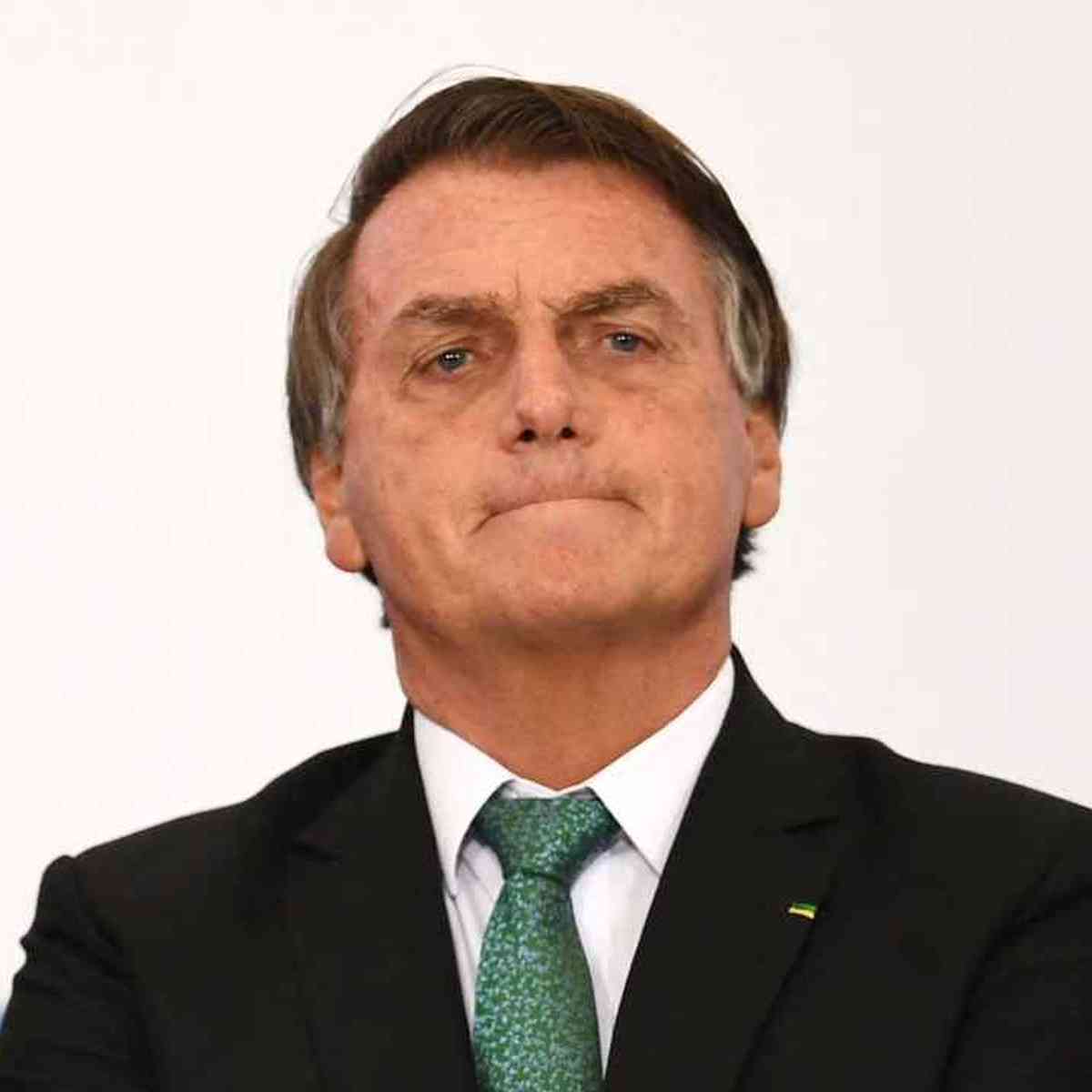 Número divulgado por usuários em referência a Bolsonaro é de 2018