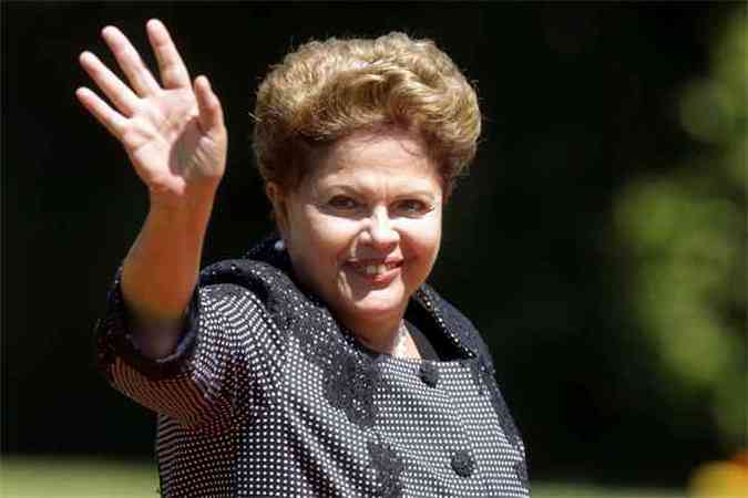 Segundo Dilma, uma comisso ser criada para acompanhar a situao no pas(foto: AFP PHOTO/Claudio Reyes )