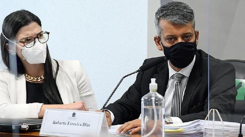 Ex-diretor de Logística do Ministério da Saúde é acusado de pedir propina durante negociação de vacinas(foto: Agência Senado) Ex-diretor de Logística do Ministério da Saúde é acusado de pedir propina durante negociação de vacinas(foto: Agência Senado)