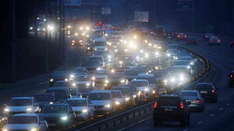 Engarrafamento de carros em Kiev