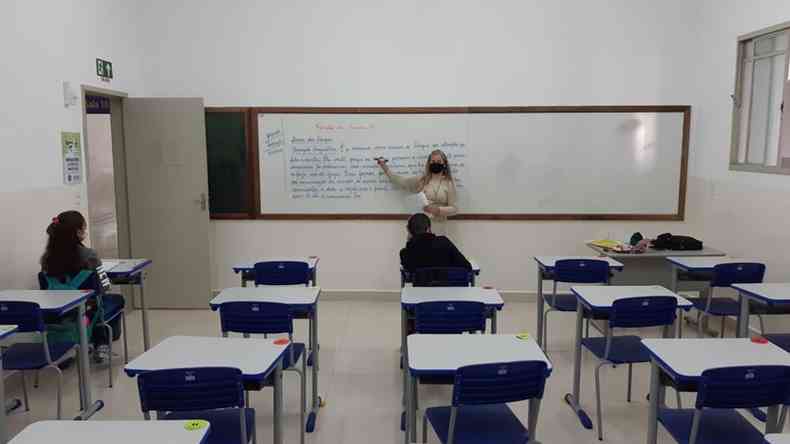 Dentro das salas de aulas so 30% dos alunos(foto: Ascom prefeitura )