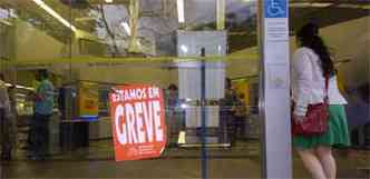 No ano passado, a greve dos trabalhadores do ramo financeiro durou 18 dias(foto: Maria Tereza Correia/EM/D.A Press)