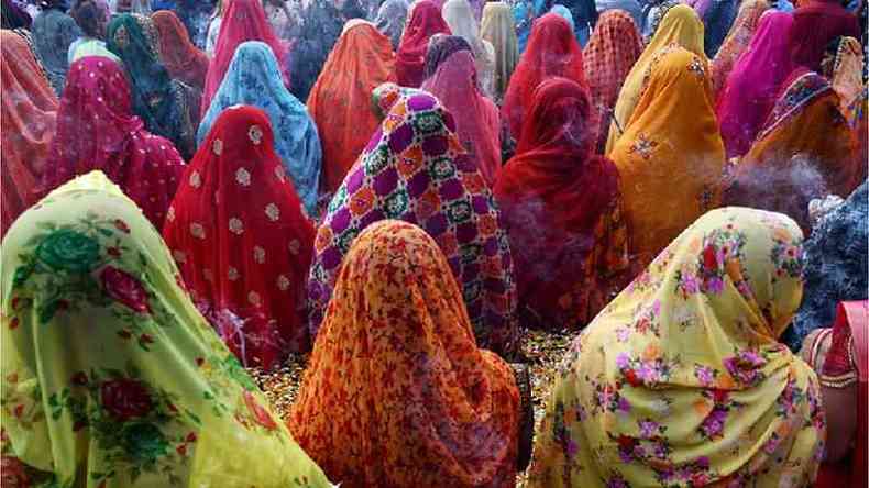 Mulheres cobertas na Índia