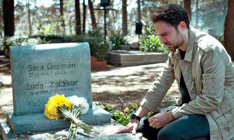 O ator colombiano Manolo Cardona  Alex Guzmn, o irmo apontado como culpado pelo acidente que matou Sara. Ele busca vingana contra os que considera autores de um crime