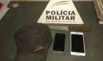 Material foi apreendido pelos militares dentro da casa do suspeito(foto: Polcia Militar/Divulgao)
