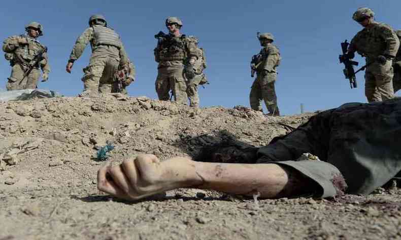 Guerra do Afeganistão levou à morte de milhares de pessoas(foto: SHAH MARAI/AFP)