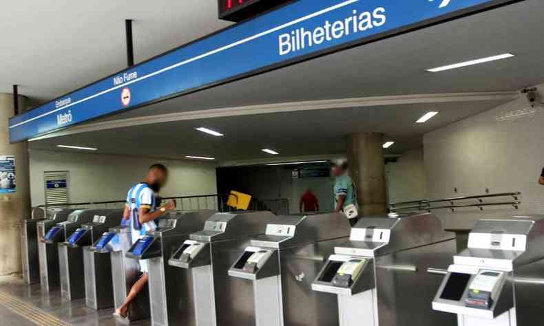 Fachada do metro de BH