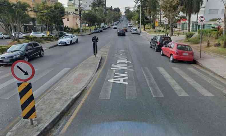 Fato aconteceu na Avenida Miguel Perrela, no Castelo, na altura do nmero 371(foto: Reproduo/Google Street View)