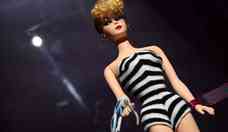 À espera do filme, Mundo da Barbie enlouquece fãs da boneca 
