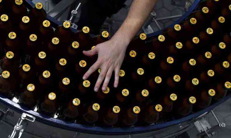 Fabricao e consumo de cerveja  proibido em pases como Arbia Saudita e Ir