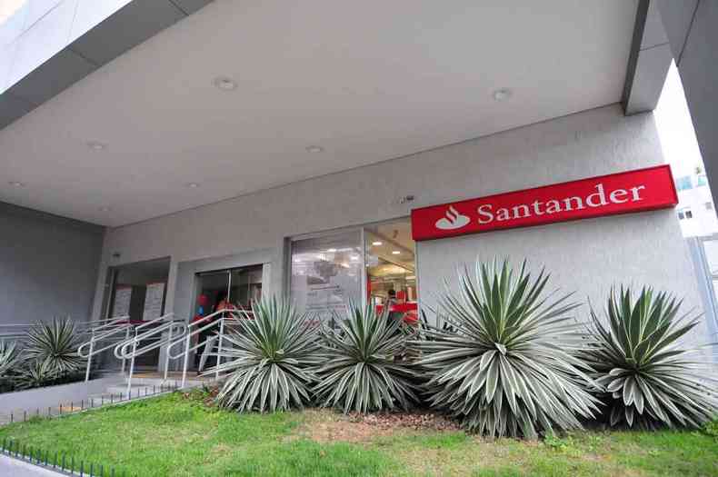 Fachada do Banco Santander