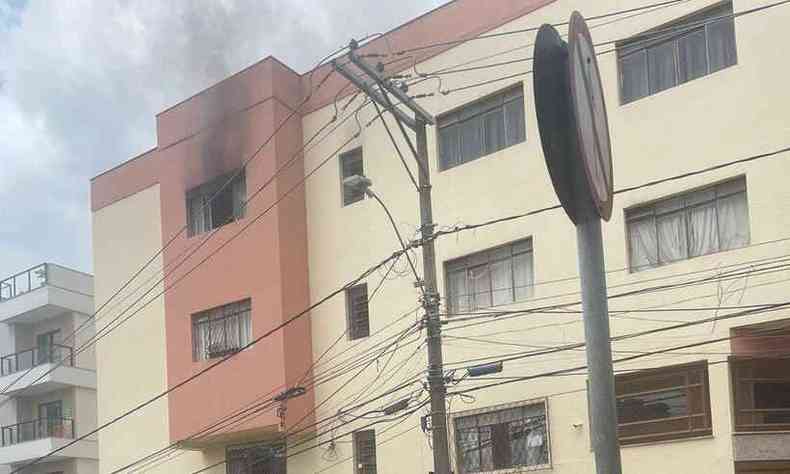 Incndio em apartamento no Bairro Santo Antnio