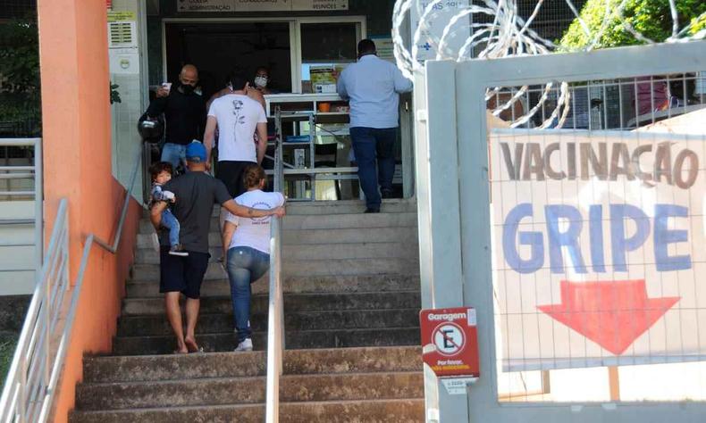 Campanha de vacinação contra a gripe foi encerrada em 31 de agosto, mas centros de saúde ainda oferecem o imunizante para a população em geral (foto: Juarez Rodrigues/EM/D.A Press - 12/7/21) Campanha de vacinação contra a gripe foi encerrada em 31 de agosto