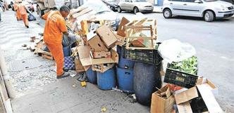 Nessa sexta-feira, cena comum no Bairro Santa Tereza, Leste de Belo Horizonte: ac�mulo de material descartado pela popula��o(foto: Gladyston Rodrigues/EM/D.A Press)