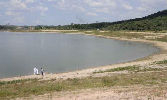 Copasa informou que medida é para preservar a lagoa e evitar danos ambientais que possam prejudicar o abastecimento na Grande BH(foto: Beto Magalhaes/EM/D.A Press - 21/01/2015) Copasa informou que medida é para preservar a lagoa e evitar danos ambientais que possam prejudicar o abastecimento na Grande BH(foto: Beto Magalhaes/EM/D.A Press - 21/01/2015)