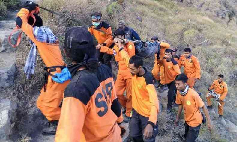 (foto: Handout / MATARAM SEARCH AND RESCUE TEAM / AFP)