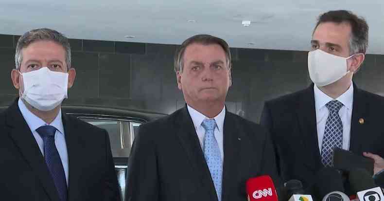 Arthur Lira, Jair Bolsonaro e Rodrigo Pacheco se reuniram nesta quarta; o presidente da Repblica era o nico a no usar mscara(foto: Reproduo)