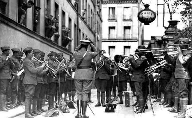 Chegada do 369 regimento de Infantaria dos EUA  Frana, em dezembro de 1917, marcou a entrada do jazz na Europa(foto: AFP)