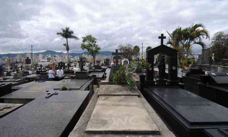 Cemitrio do Bonfim ter seu expediente alterado (foto: Leandro Couri/EM/D.A Press)