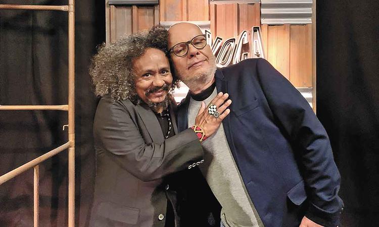 Cantor e compositor Chico Csar e apresentador Marcelo Tas