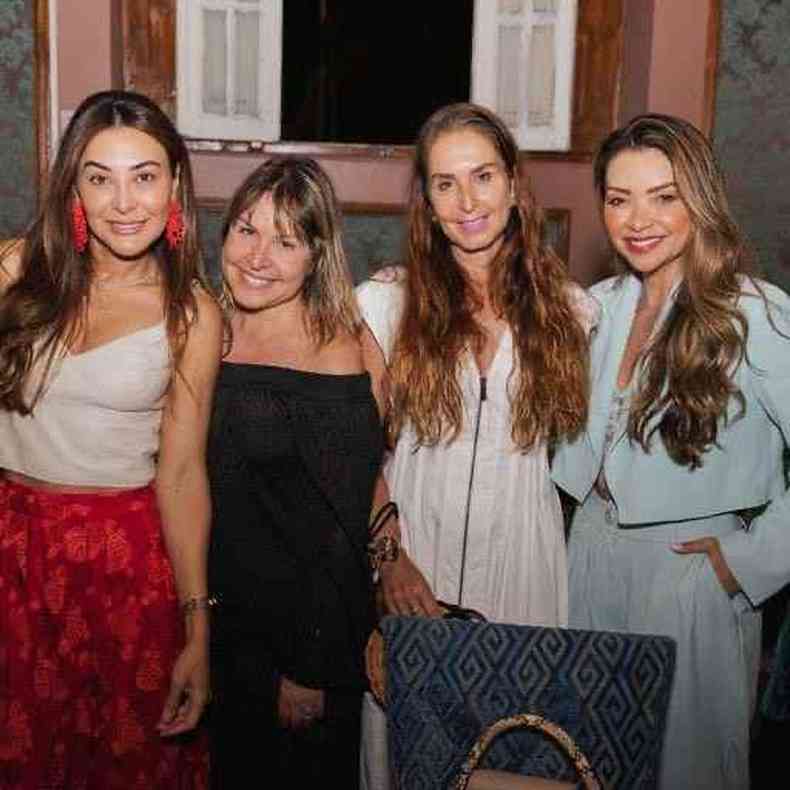 Luciana Saraiva, Carolina Vaz, Clarissa Vaz, Fabi Lopes