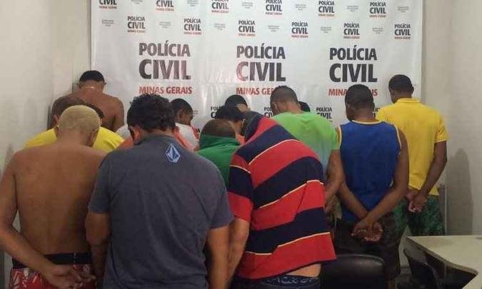 Opera��o Deja-v� cumpriu 11 mandados de pris�o e oito de apreens�o de adolescentes(foto: Pol�cia Civil/Divulga��o)