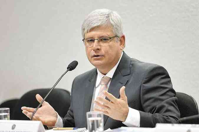 Parecer do procurador-geral da Repblica, Rodrigo Janot, quer evita as peridicas debandadas de parlamentares nos anos pr-eleitorais (foto: Wilson Dias/ABR)