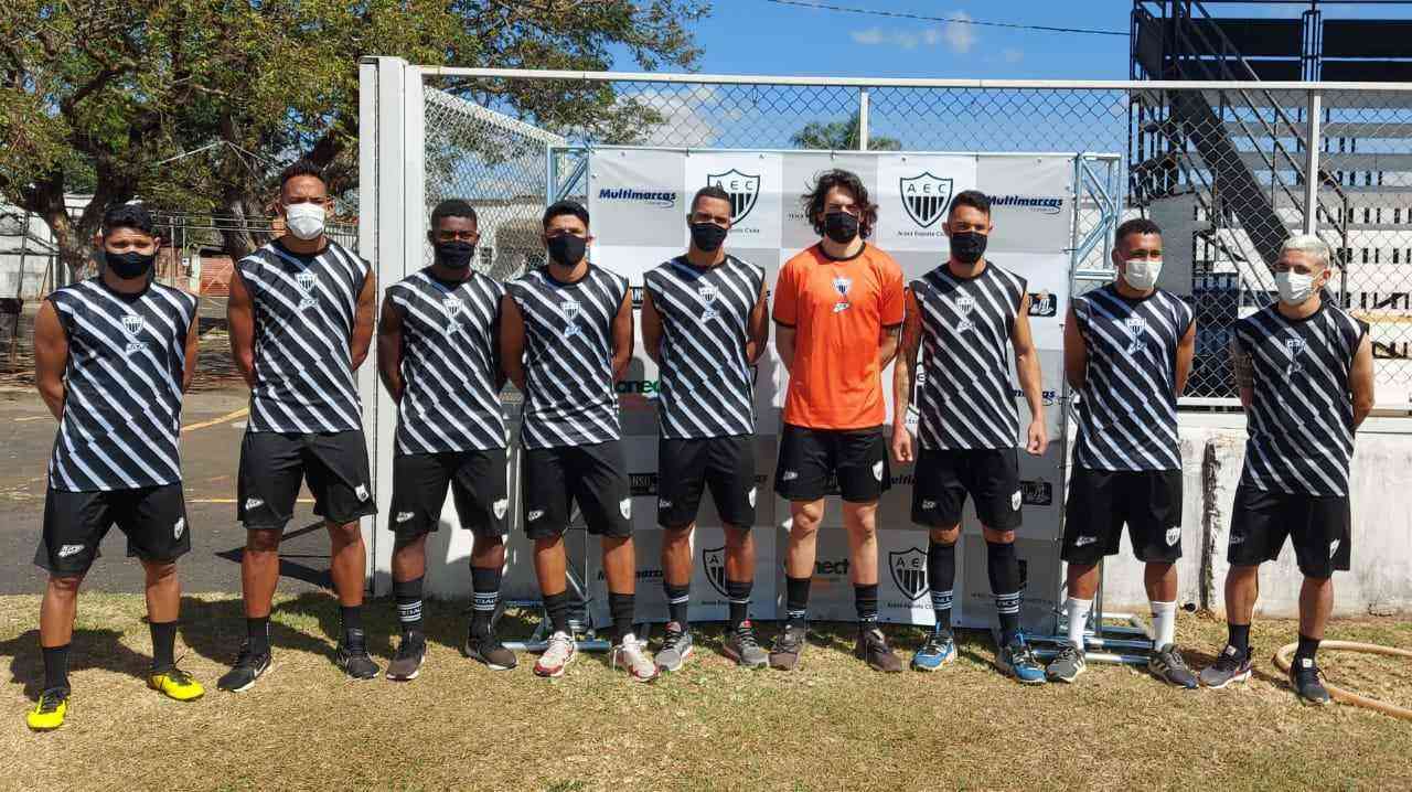 Ex-zagueiro de Guarani e Corinthians, assume time da última divisão mineira